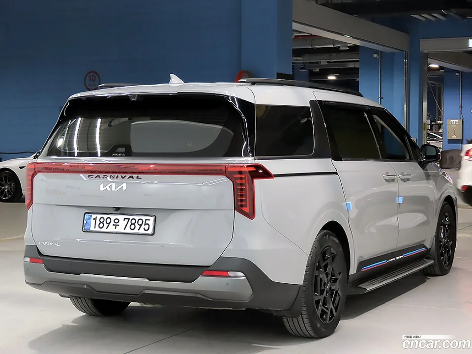 Kia Carnival 9 2023 — миниатюра 4
