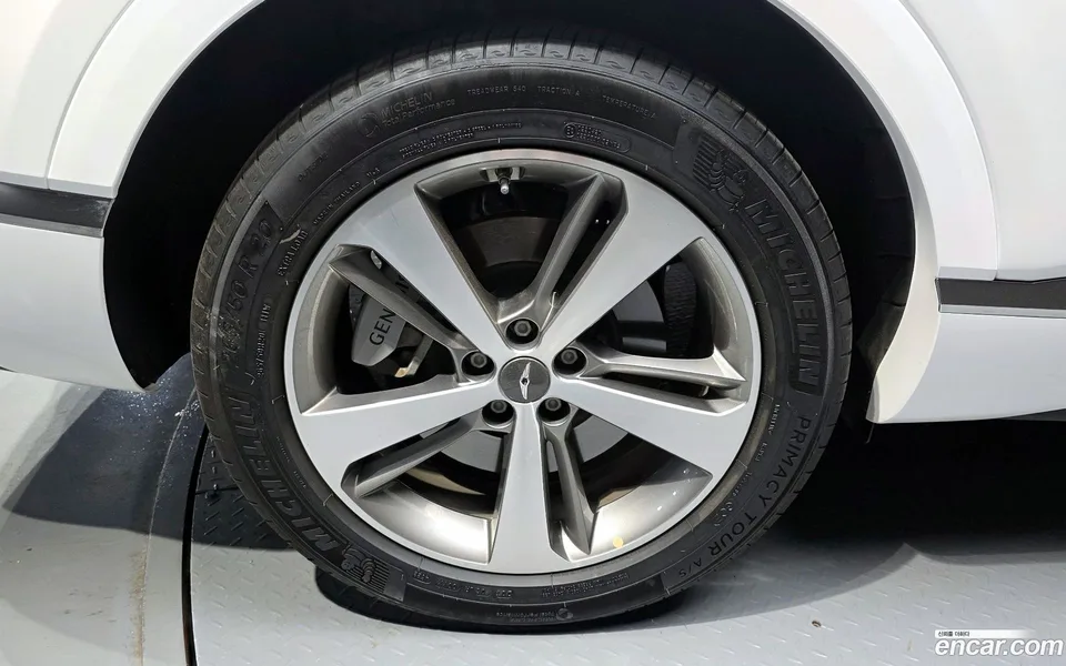 Genesis GV80 2.5T 2WD 2023 — миниатюра 2