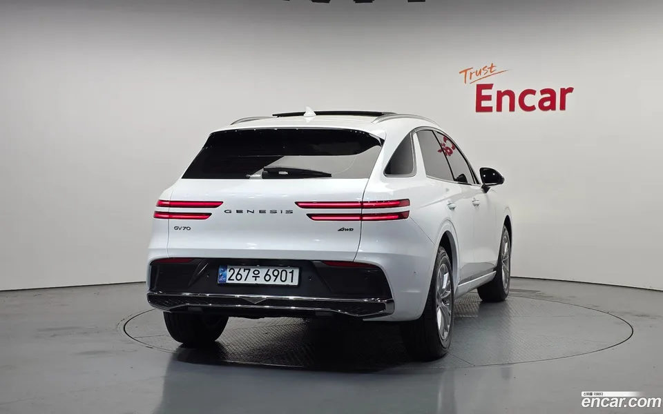 Genesis GV70 2.5T AWD 2024 — миниатюра 4