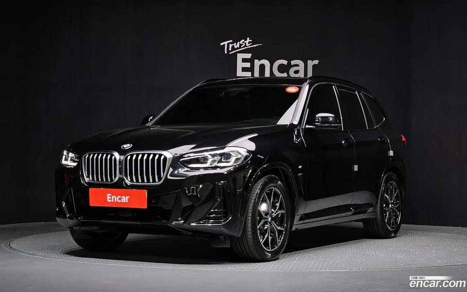 BMW X3 xDrive 20i M 2023 — фото 1, купить с доставкой в Москву