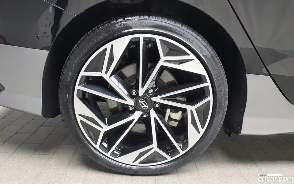 Hyundai Ioniq 6 AWD 2023 — миниатюра 2
