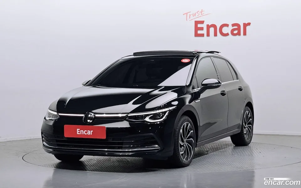 Volkswagen Golf 2.0 TDI 2022 — фото 1, купить с доставкой в Москву