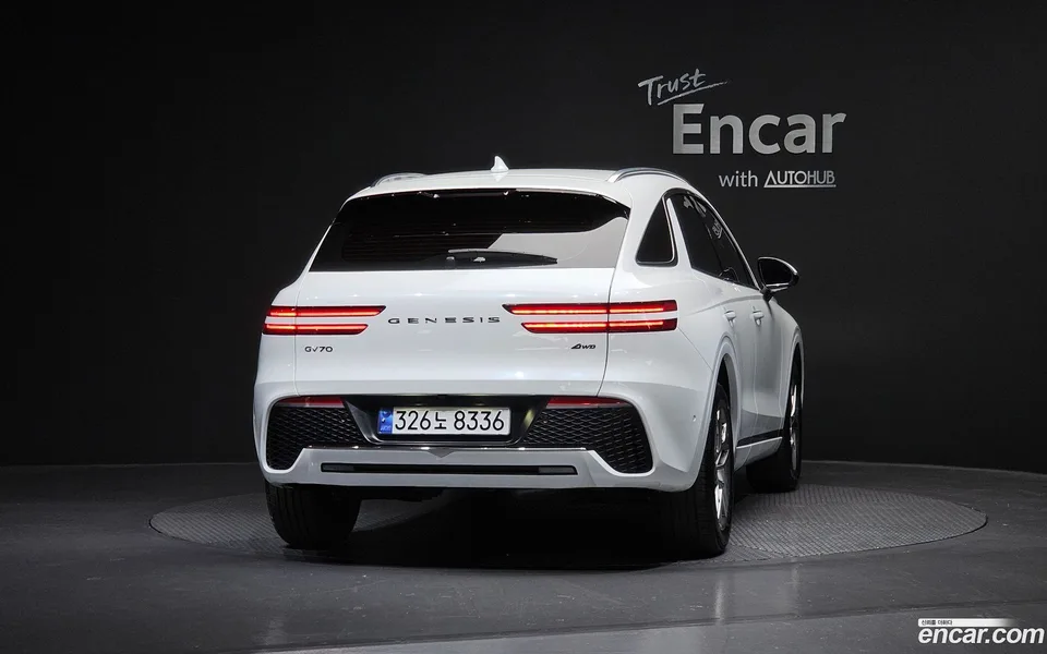 Genesis GV70 2.2 AWD 2023 — миниатюра 4