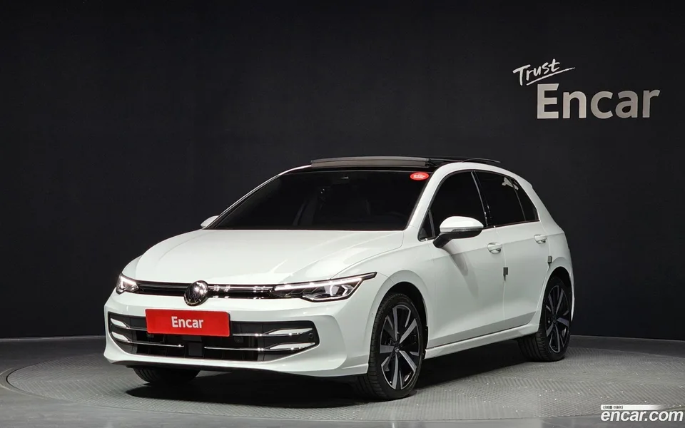Volkswagen Golf 2.0 TDI 2025 — фото 1, купить с доставкой в Москву