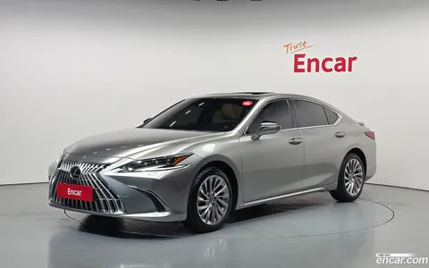 Lexus ES 300h 2025 buy in Moscow