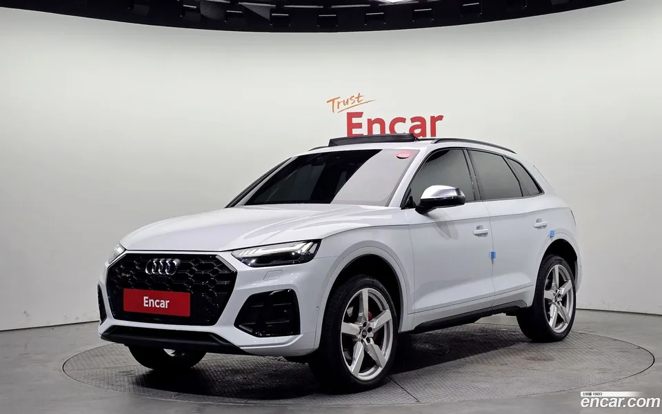 Audi SQ5 3.0 TFSI 2023 — фото 1, купить с доставкой в Москву