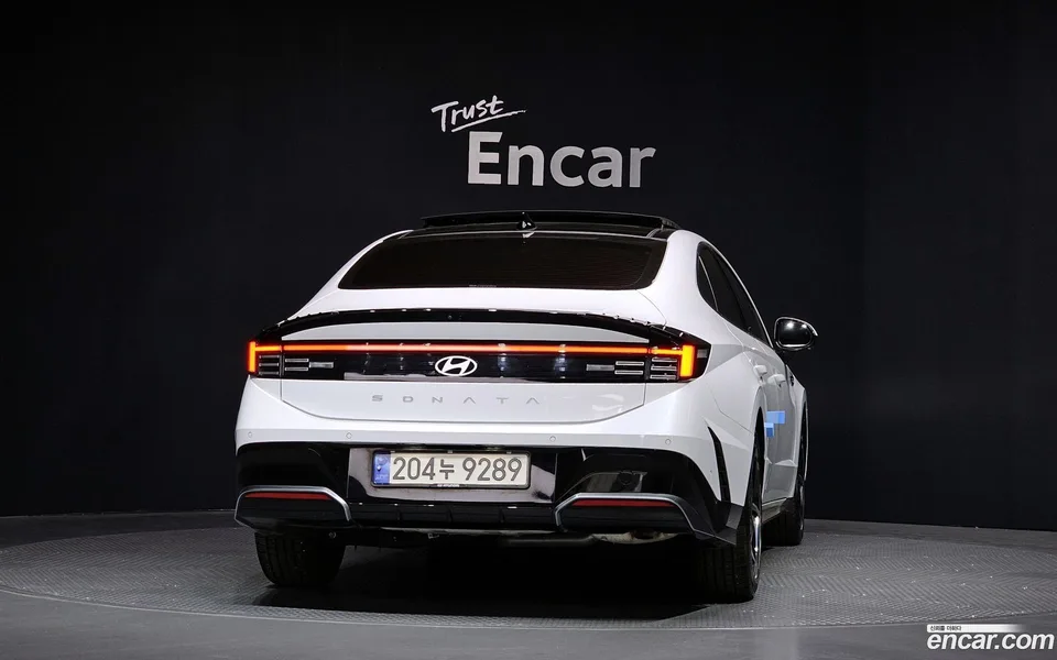 Hyundai Sonata The Edge Hybrid 2024 — миниатюра 4