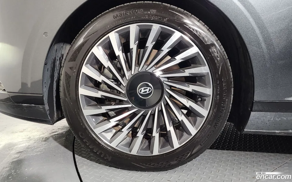 Hyundai Grandeur 3.5 2WD 2023 — миниатюра 2