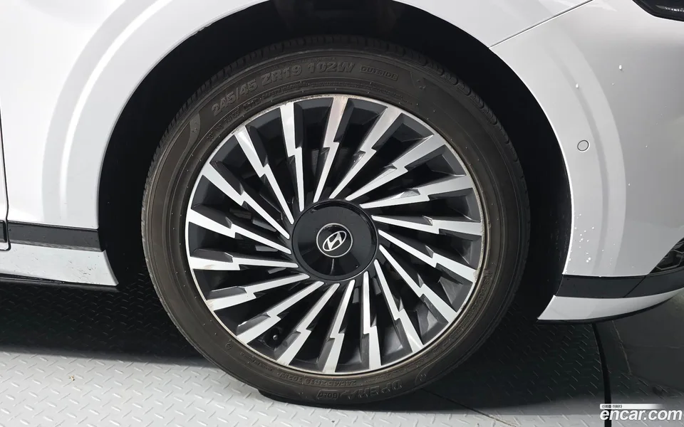 Hyundai Grandeur 2.5 2WD 2023 — миниатюра 5