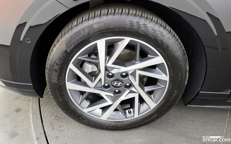 Hyundai Grandeur 2.5 2WD 2023 — миниатюра 5