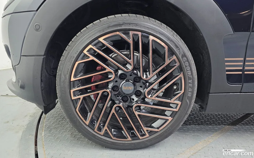 MINI Cooper Clubman 2024 — миниатюра 5