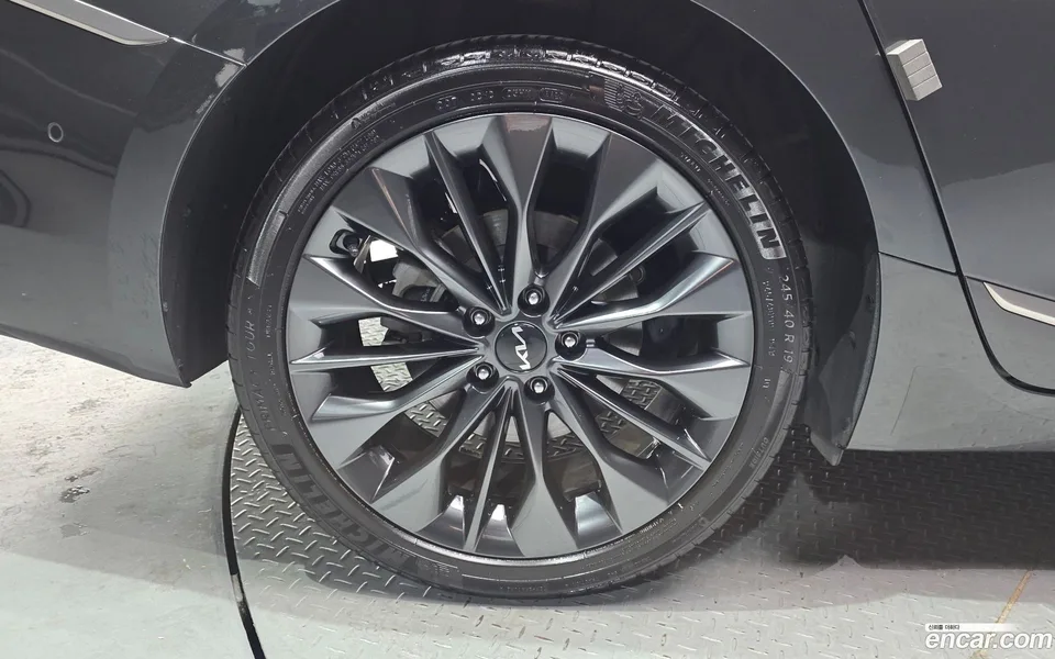 Kia K8 2.5 2WD 2024 — миниатюра 2