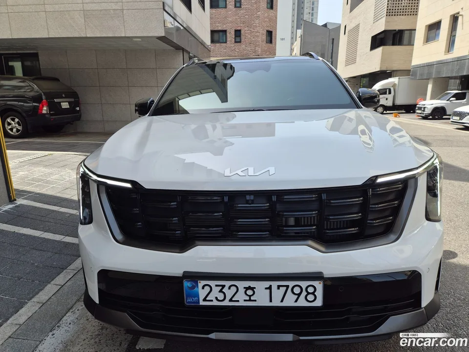 Kia Sorento 2.5T 2WD 2025 — фото 1, купить с доставкой в Москву