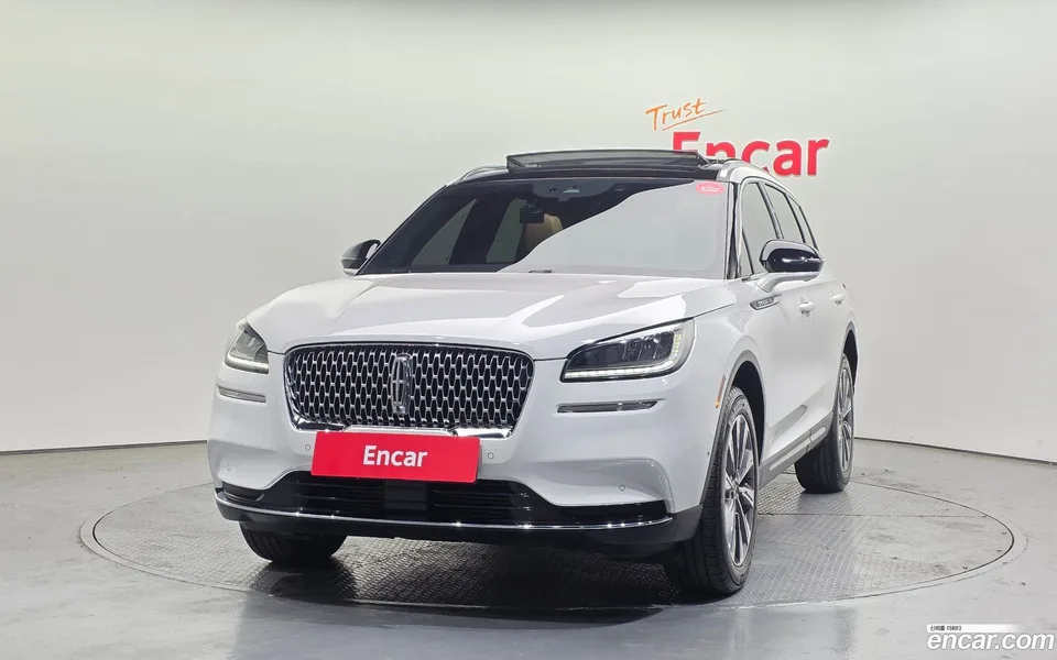 Lincoln Corsair 2.0 AWD 2022 — миниатюра 3