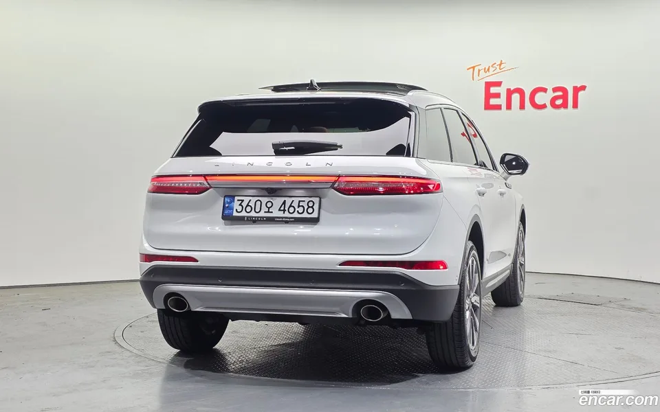 Lincoln Corsair 2.0 AWD 2022 — миниатюра 4