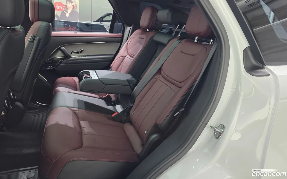 Land Rover Range Rover Sport P550E HSE 2025 — миниатюра 5