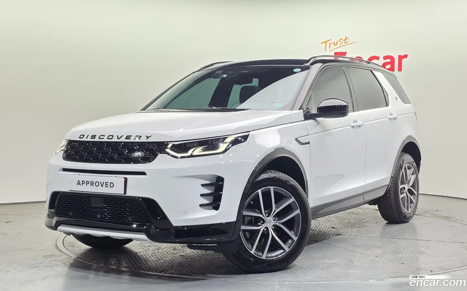 Land Rover Discovery Sport P250 SE 2025 — фото 1, купить с доставкой в Москву