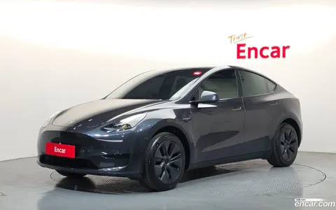 Tesla Model Y 2025 buy in Moscow