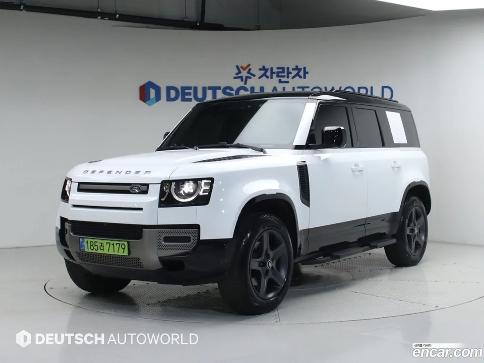 Land Rover Defender 110 P300 X- SE 2025 — фото 1, купить с доставкой в Москву
