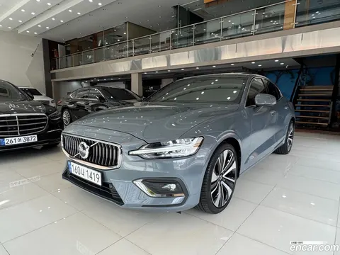 Volvo S60 2023 buy in Moscow