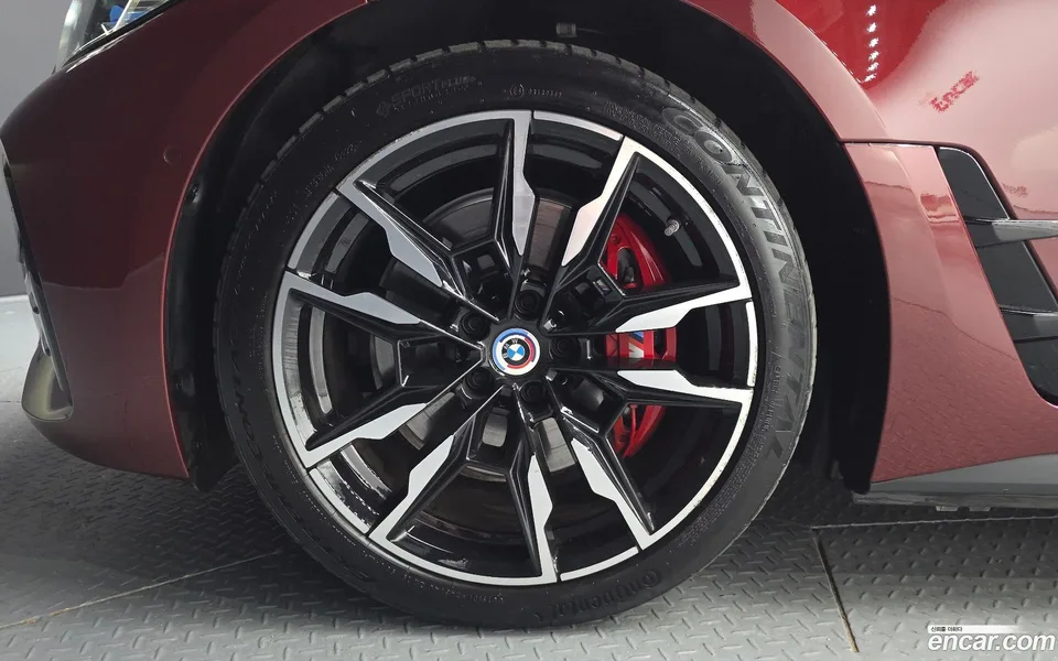 BMW i4 M50 2022 — миниатюра 5