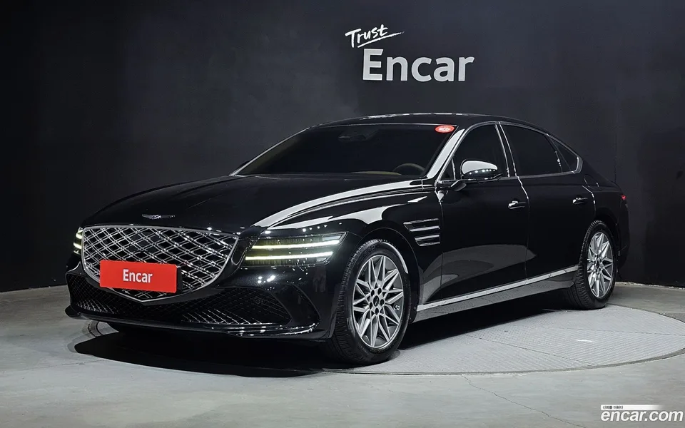 Genesis G80 2.5 2WD 2025 — фото 1, купить с доставкой в Москву