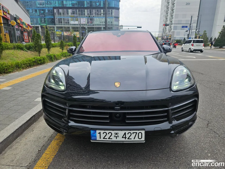 Porsche Cayenne 3.0 E- 2022 — миниатюра 3