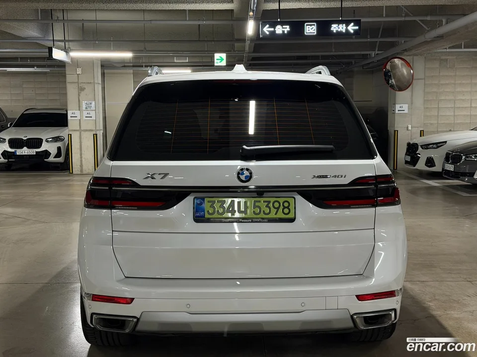 BMW X7 xDrive 40i 7 2025 — миниатюра 4