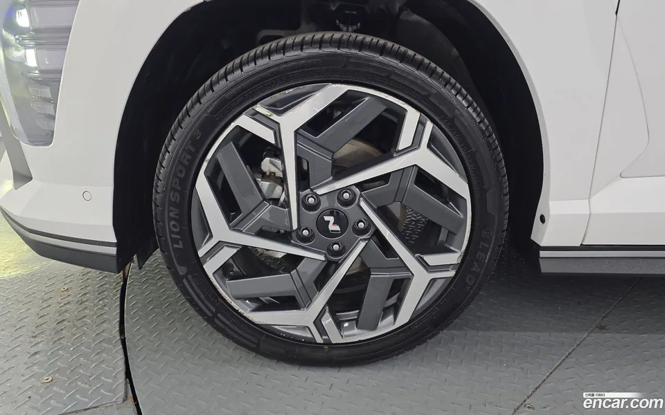 Hyundai Kona 1.6 2WD 2023 — миниатюра 2