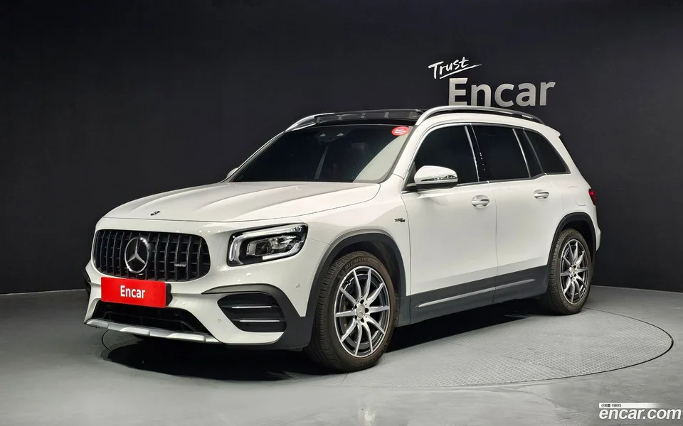 Mercedes-Benz GLB-Class AMG GLB35 4MATIC 2023 — фото 1, купить с доставкой в Москву