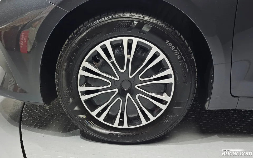 Kia K3 1.6 2023 — миниатюра 2