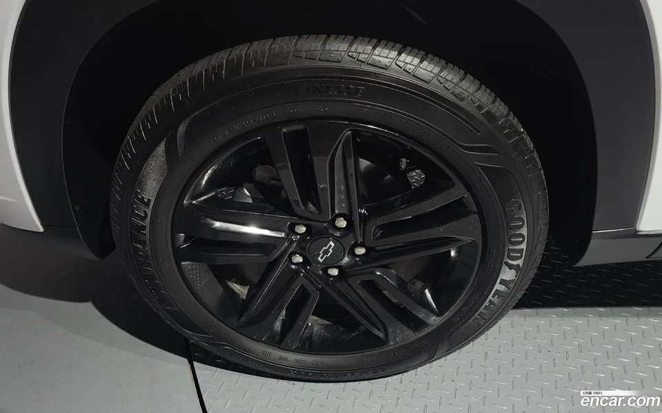 Chevrolet Trax Crossover 1.2 ACTIV 2023 — миниатюра 5