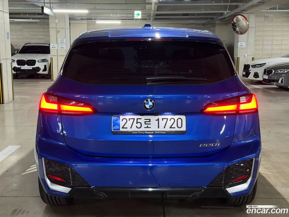 BMW 2 Series Active Tourer 220i M 2025 — миниатюра 4