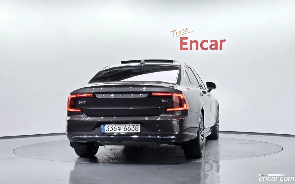 Volvo S90 B5 2023 — миниатюра 4