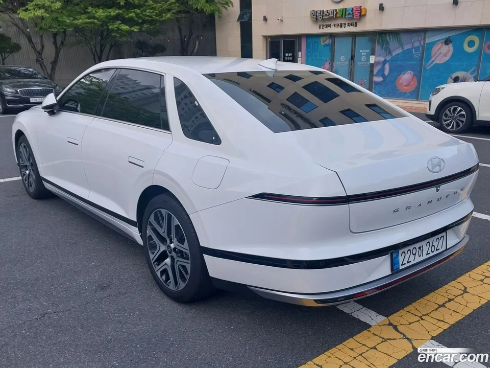 Hyundai Grandeur Hybrid 2025 — миниатюра 2