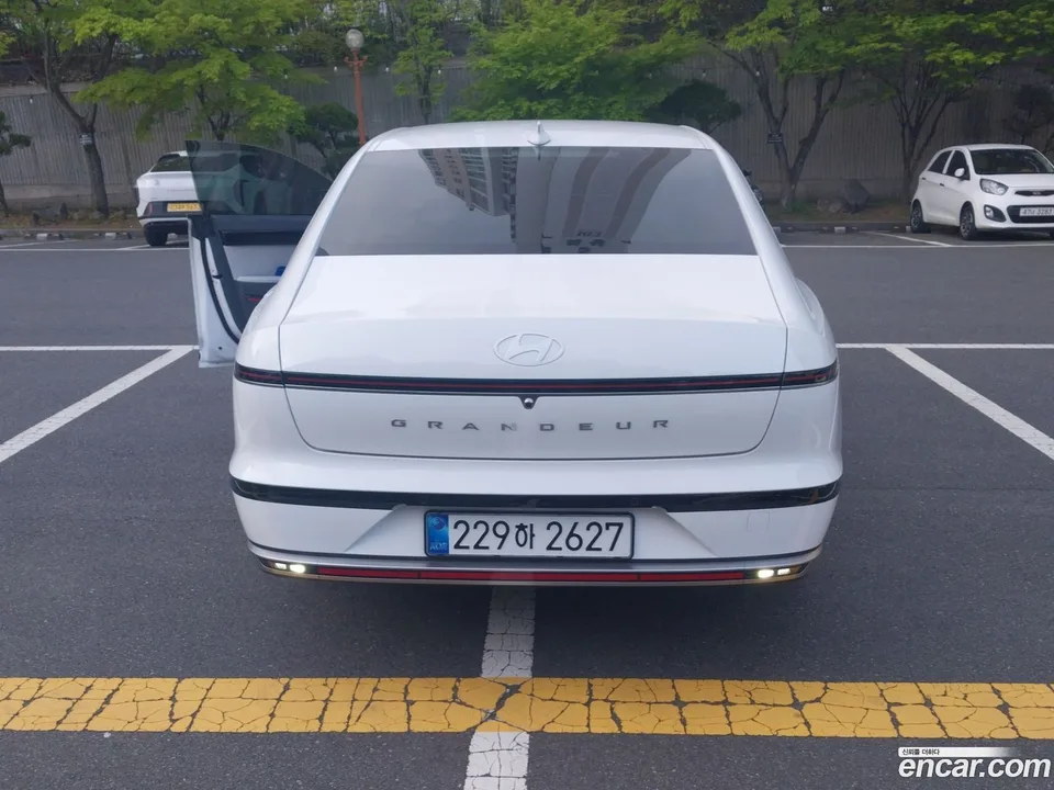 Hyundai Grandeur Hybrid 2025 — миниатюра 4