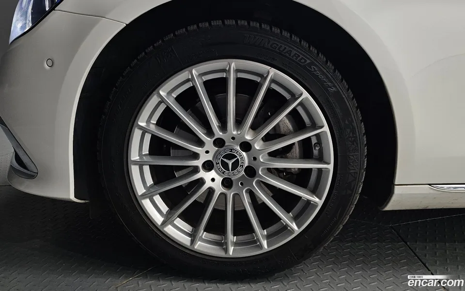 Mercedes-Benz E-Class E250 2022 — миниатюра 5