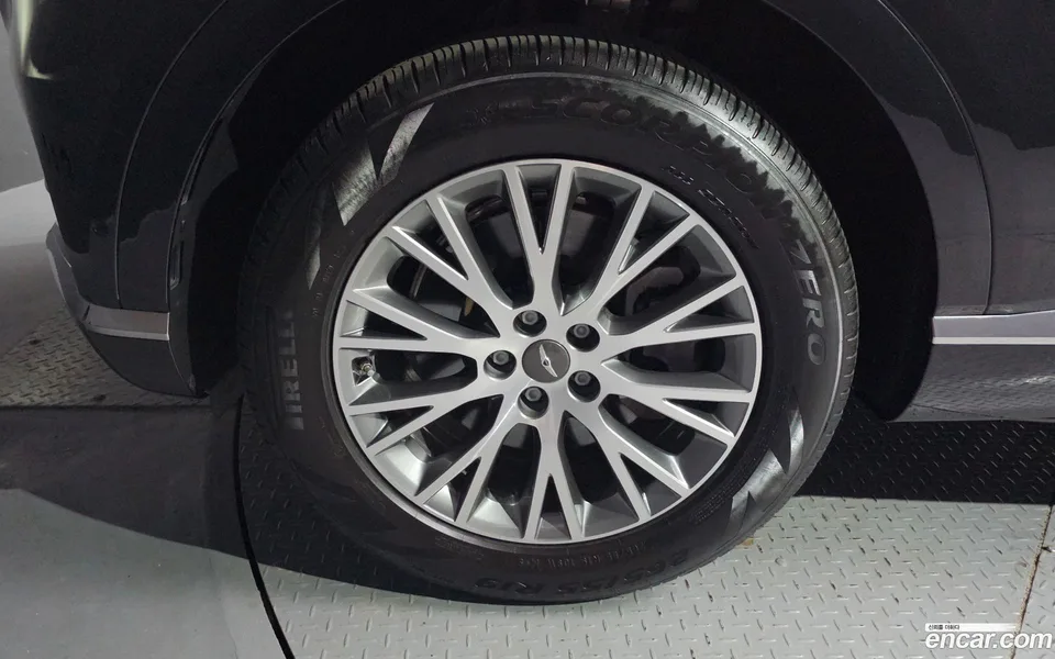 Genesis GV80 2.5T AWD 2023 — миниатюра 2