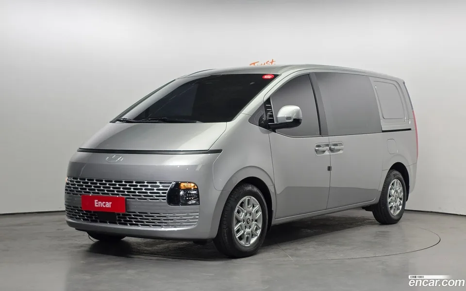 Hyundai Staria L3.5 5 2024 — фото 1, купить с доставкой в Москву