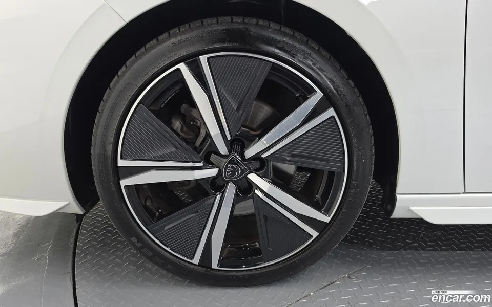 Peugeot 308 1.5 BlueHDi GT 2022 — миниатюра 2