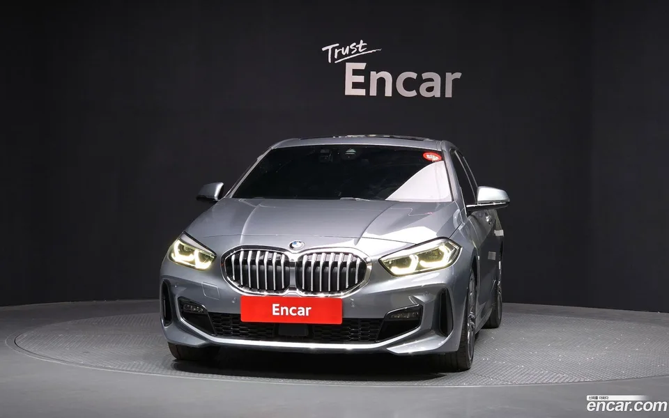 BMW 1 Series 120i M 2023 — миниатюра 3
