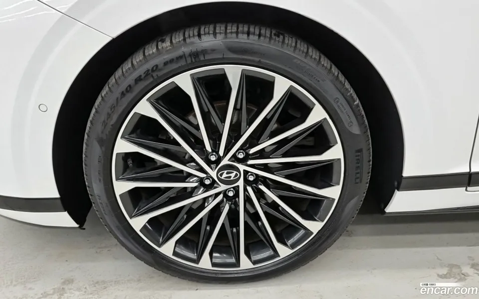 Hyundai Grandeur 2.5 2WD 2023 — миниатюра 2
