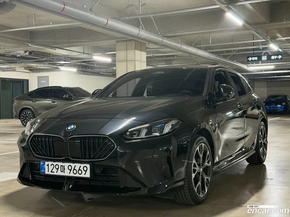 BMW 1 Series 120 M 2025 — фото 1, купить с доставкой в Москву