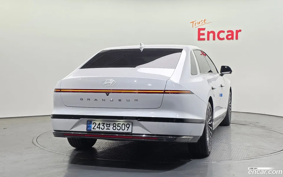 Hyundai Grandeur 2.5 2WD 2023 — миниатюра 4