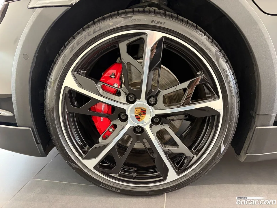 Porsche Taycan 4S 2025 — миниатюра 2