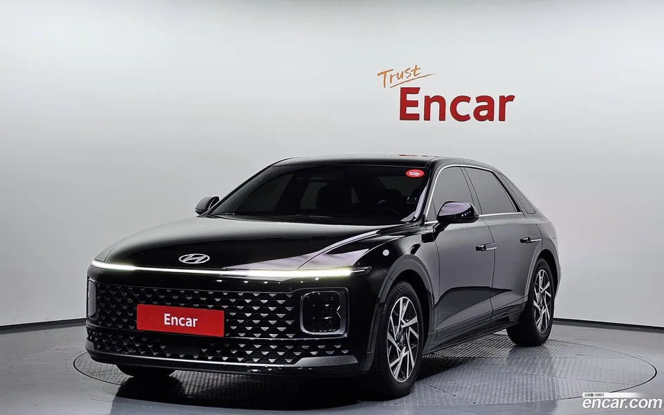 Hyundai Grandeur 2.5 2WD 2023 — фото 1, купить с доставкой в Москву