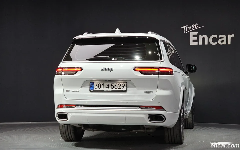 Jeep Grand Cherokee L 3.6 2023 — миниатюра 4