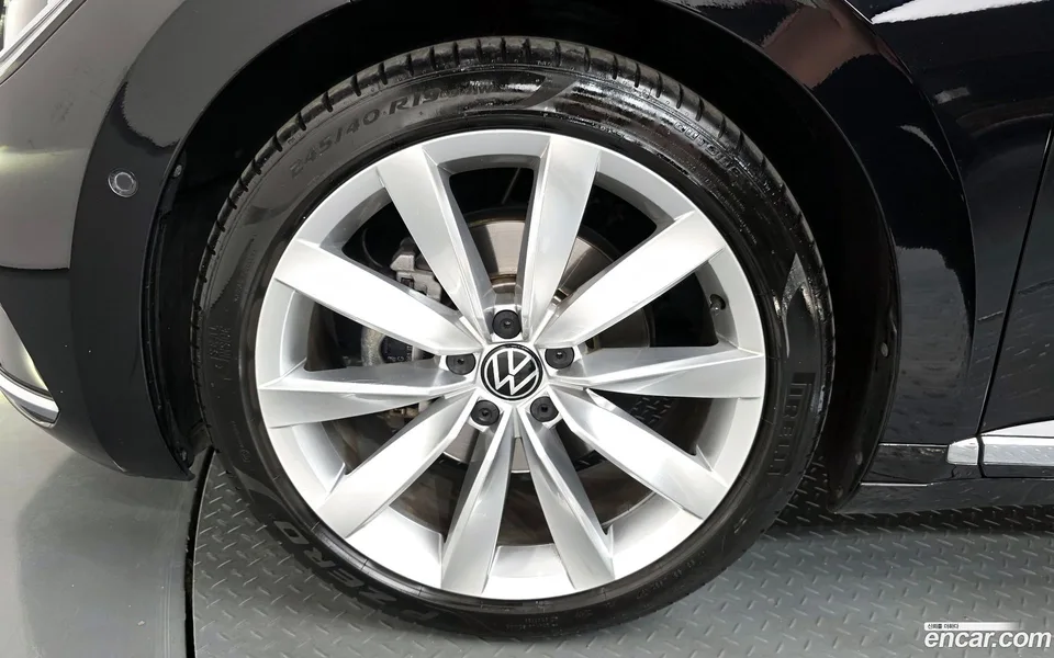 Volkswagen Arteon 2.0 TDI 2023 — миниатюра 2