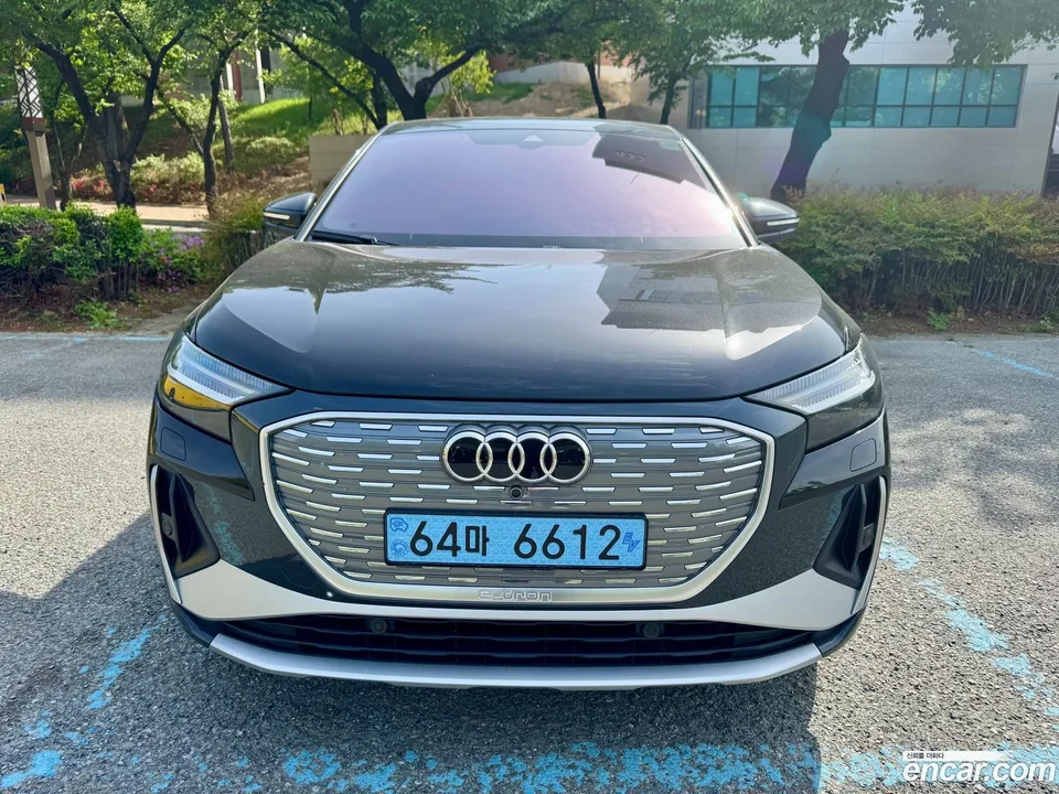 Audi Q4 e-tron 40 2022 — миниатюра 3
