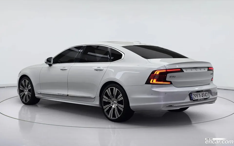 Volvo S90 B6 AWD 2024 — миниатюра 4